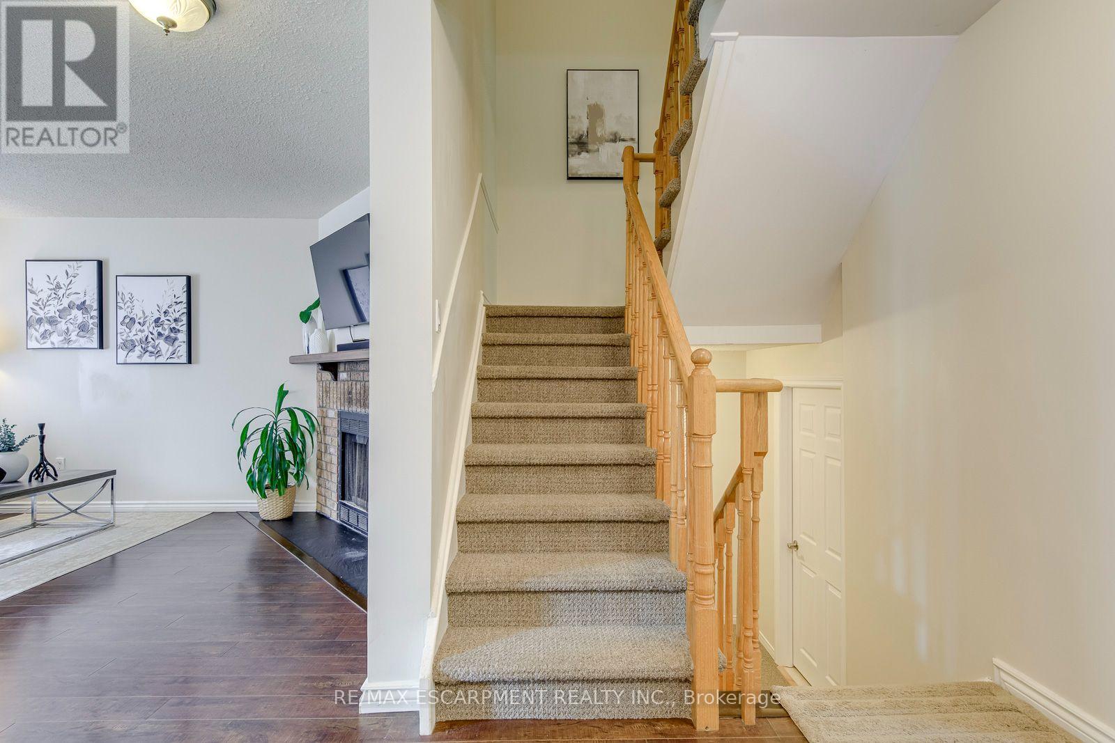 2549 Addingham Crescent, Oakville, Ontario  L6J 7K7 - Photo 13 - W13656014