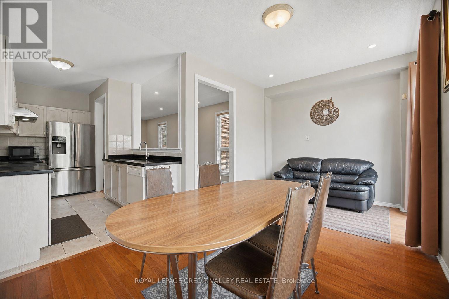 7443 Russian Olive Close, Mississauga, Ontario  L5N 8N7 - Photo 15 - W13656038