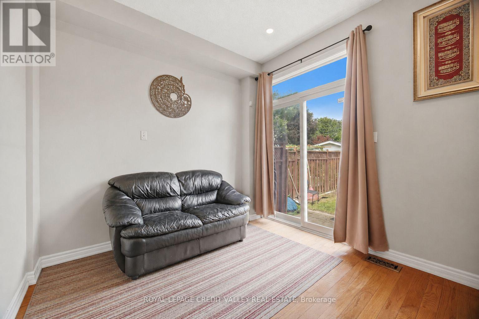 7443 Russian Olive Close, Mississauga, Ontario  L5N 8N7 - Photo 16 - W13656038
