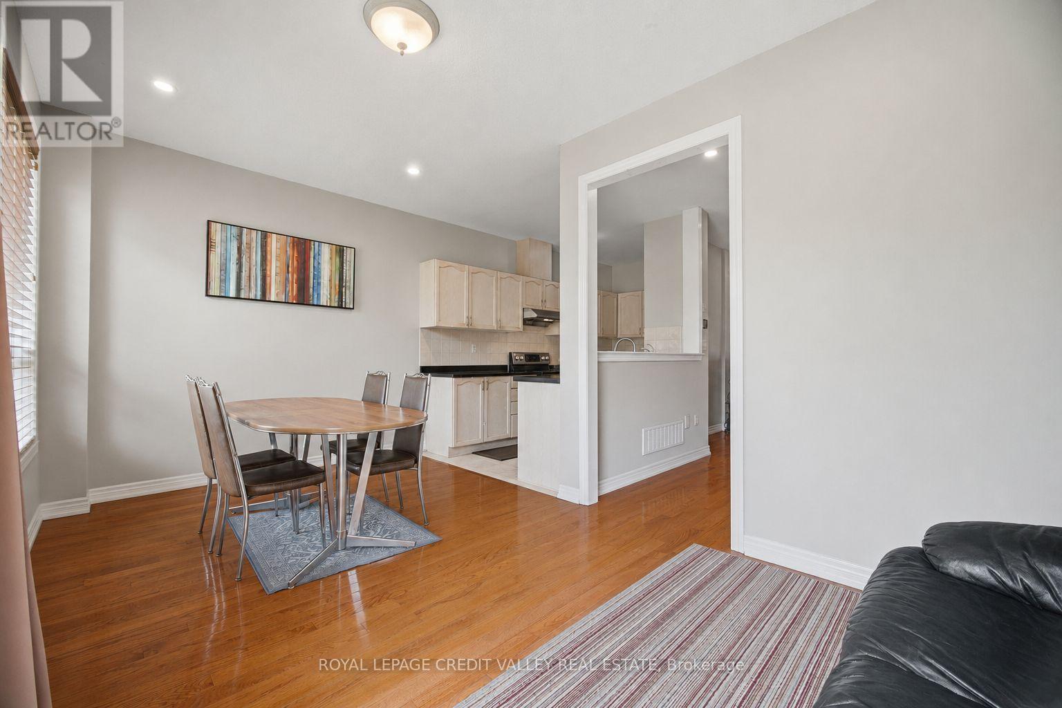 7443 Russian Olive Close, Mississauga, Ontario  L5N 8N7 - Photo 17 - W13656038