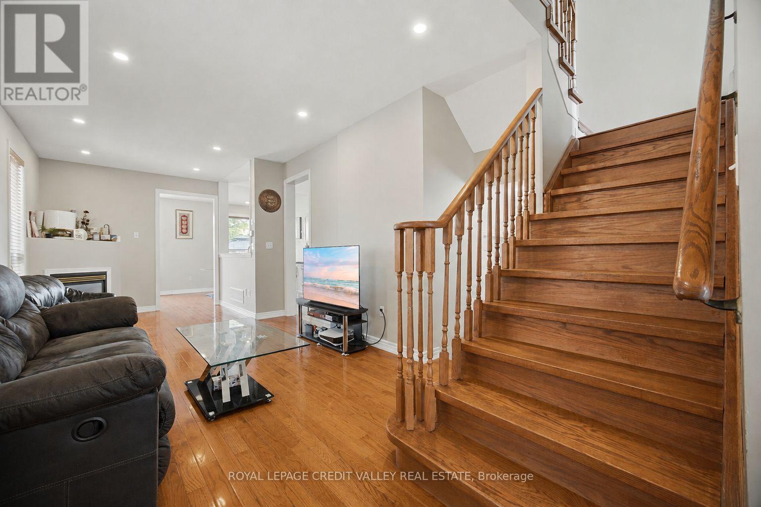 7443 Russian Olive Close, Mississauga, Ontario  L5N 8N7 - Photo 20 - W13656038