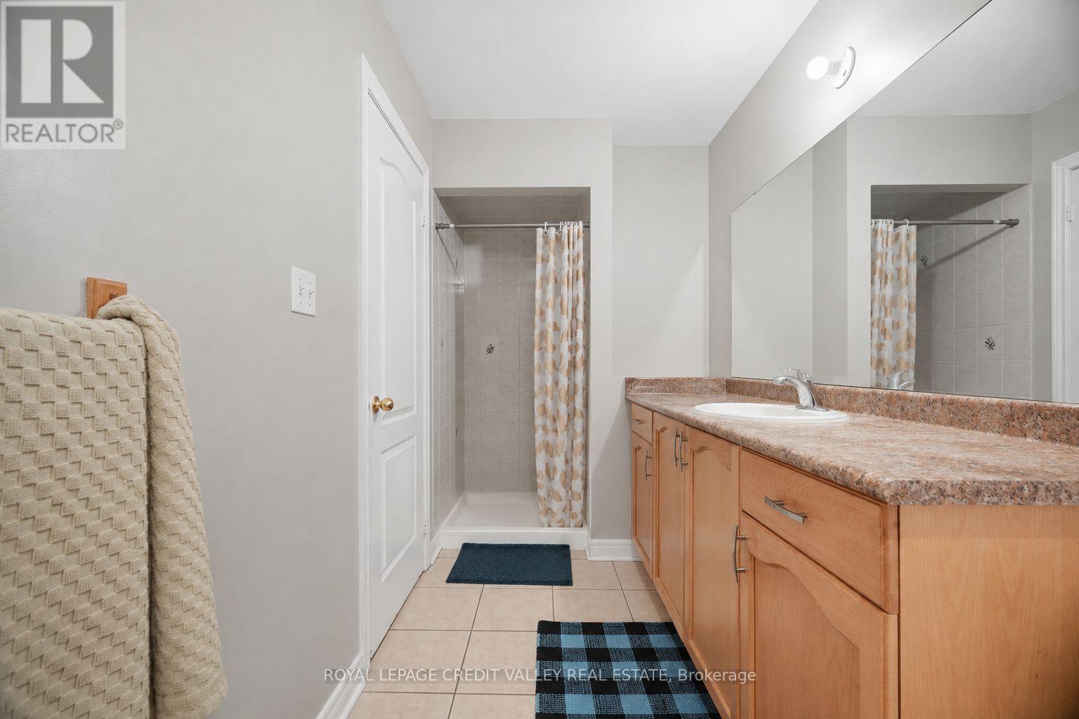 7443 Russian Olive Close, Mississauga, Ontario  L5N 8N7 - Photo 27 - W13656038