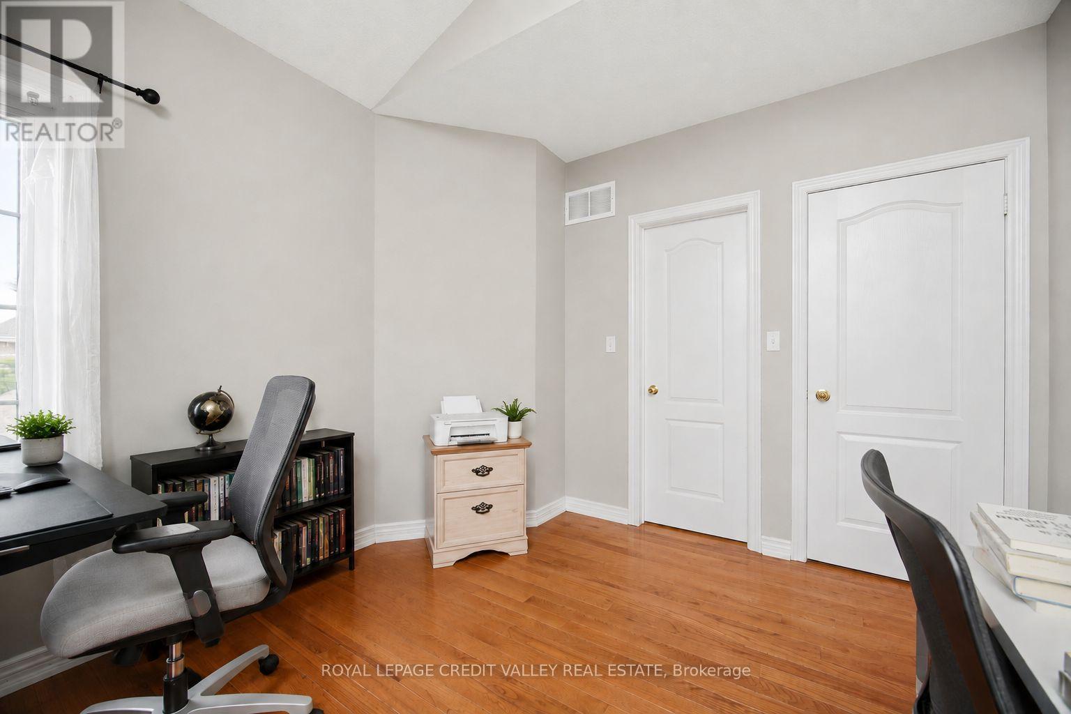 7443 Russian Olive Close, Mississauga, Ontario  L5N 8N7 - Photo 33 - W13656038
