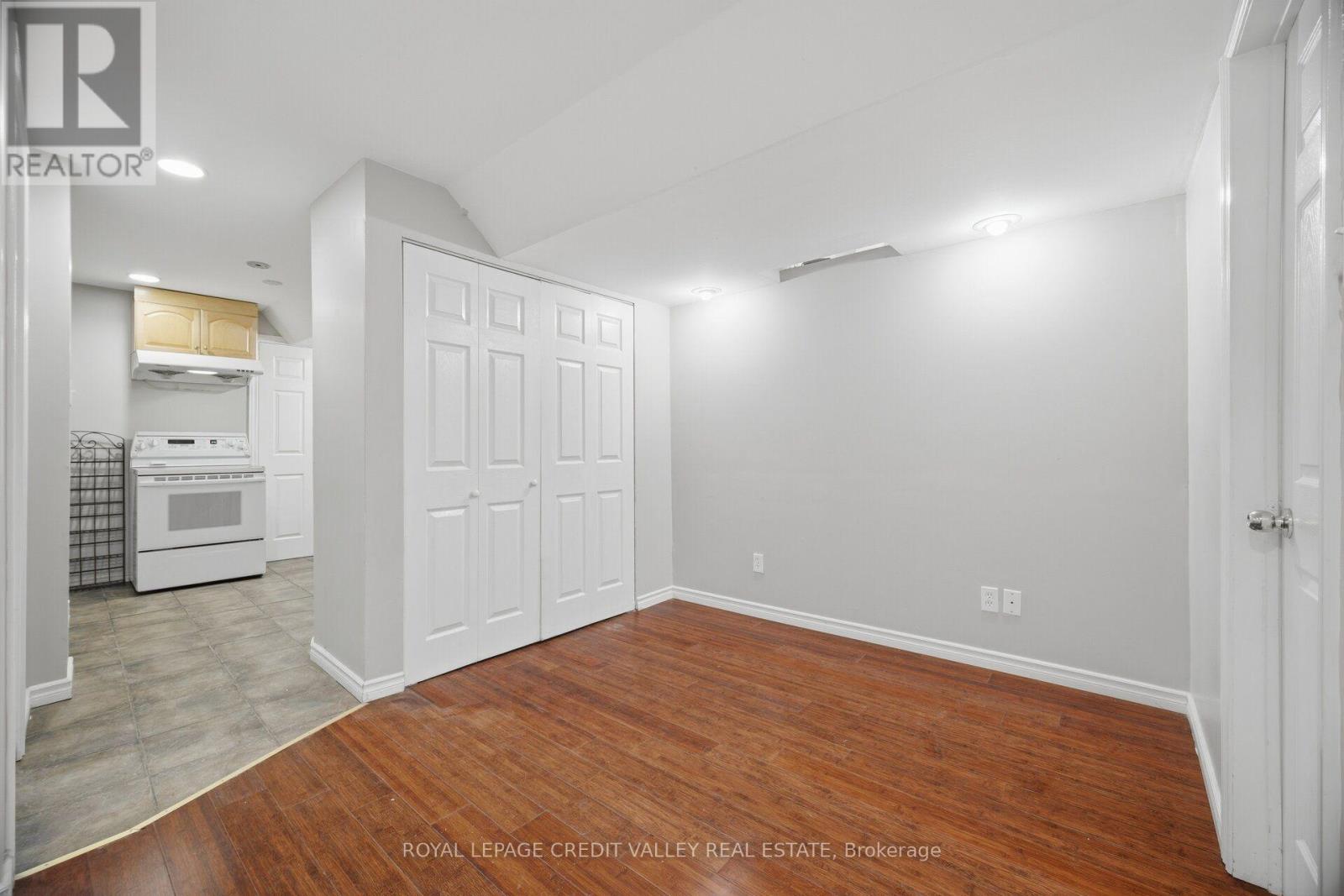 7443 Russian Olive Close, Mississauga, Ontario  L5N 8N7 - Photo 38 - W13656038