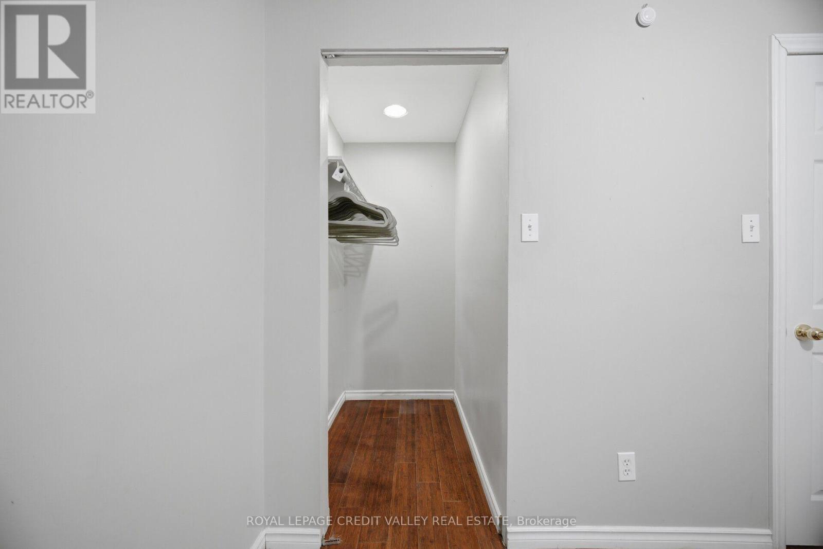 7443 Russian Olive Close, Mississauga, Ontario  L5N 8N7 - Photo 43 - W13656038