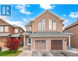 7443 RUSSIAN OLIVE CLOSE, Mississauga, Ontario