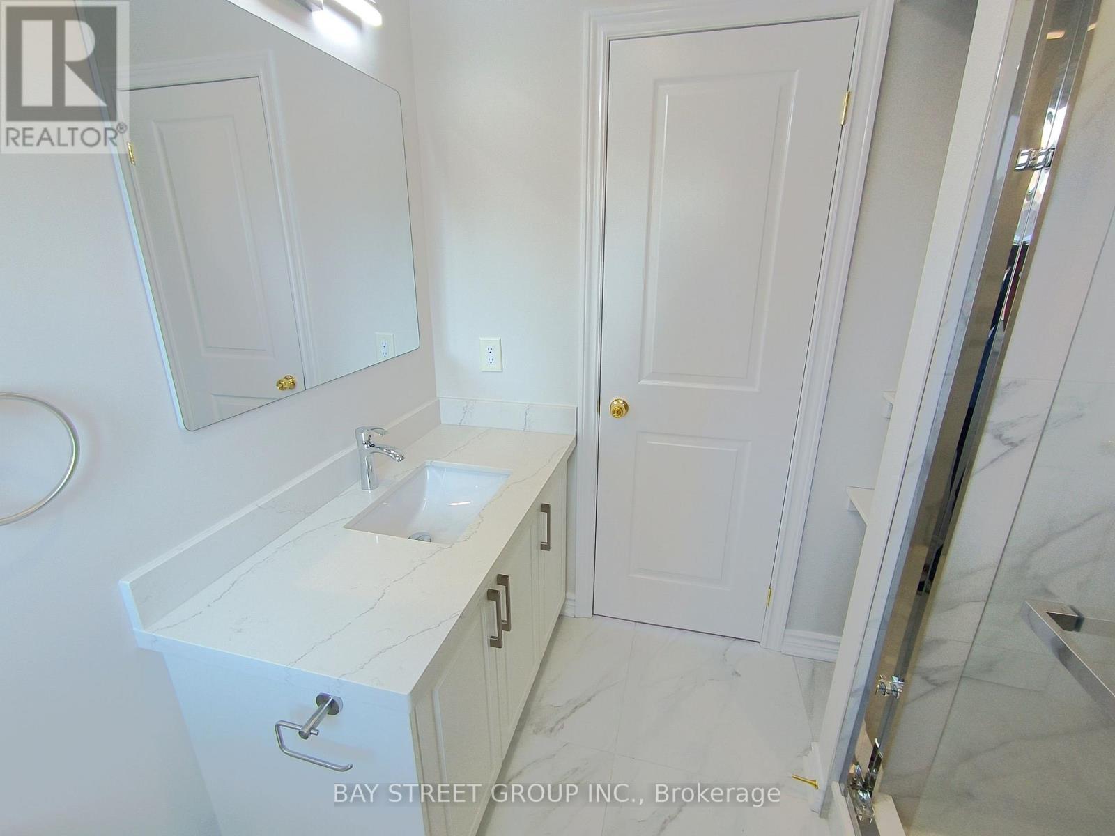 3282 Dragon Drive, Mississauga, Ontario  L5B 3G7 - Photo 15 - W13656042