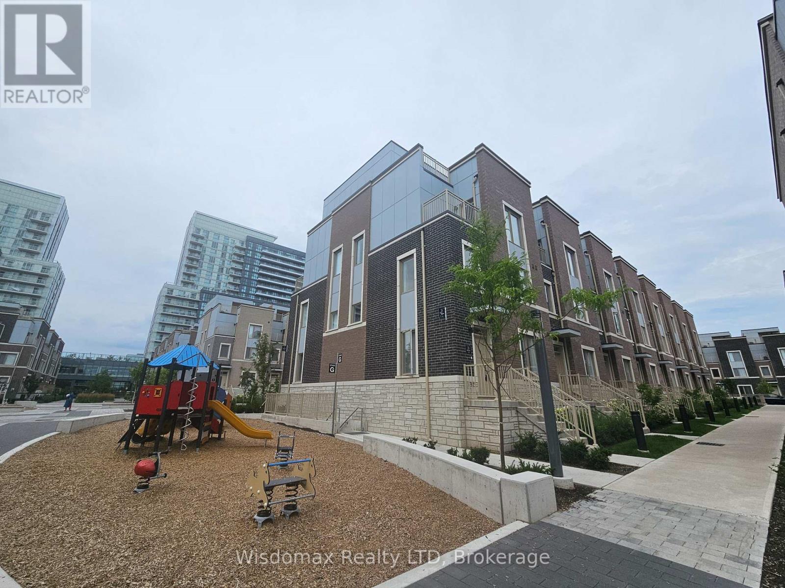 Th 141 - 31 Almond Blossom Mews S, Vaughan, Ontario  L4K 0N7 - Photo 2 - N13656052
