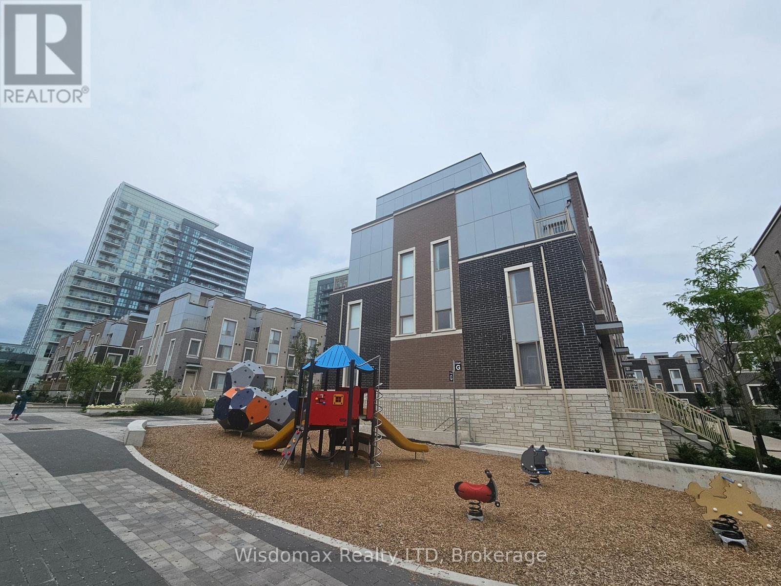 Th 141 - 31 Almond Blossom Mews S, Vaughan, Ontario  L4K 0N7 - Photo 3 - N13656052