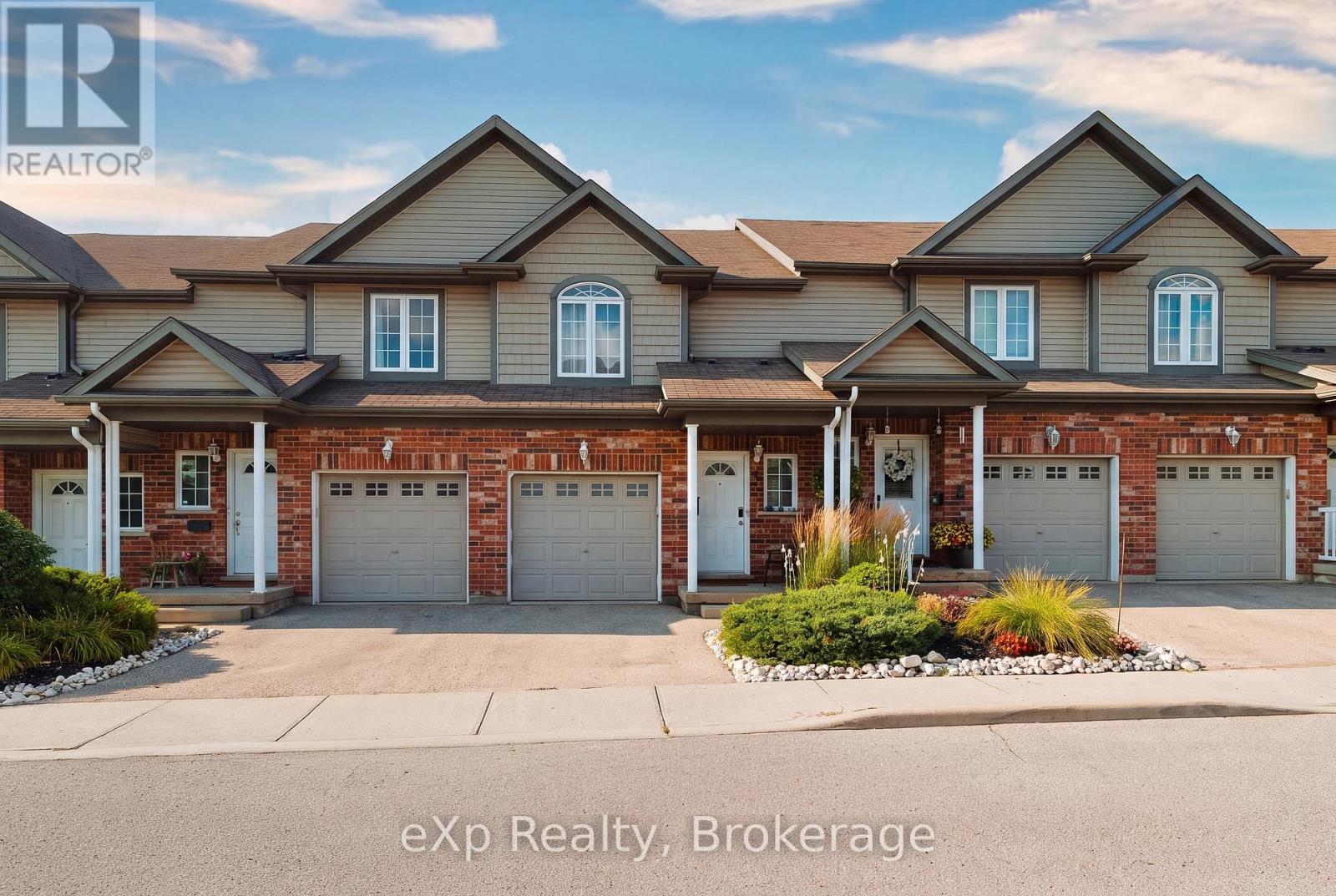 4 - 975 STRASBURG ROAD, Kitchener, Ontario