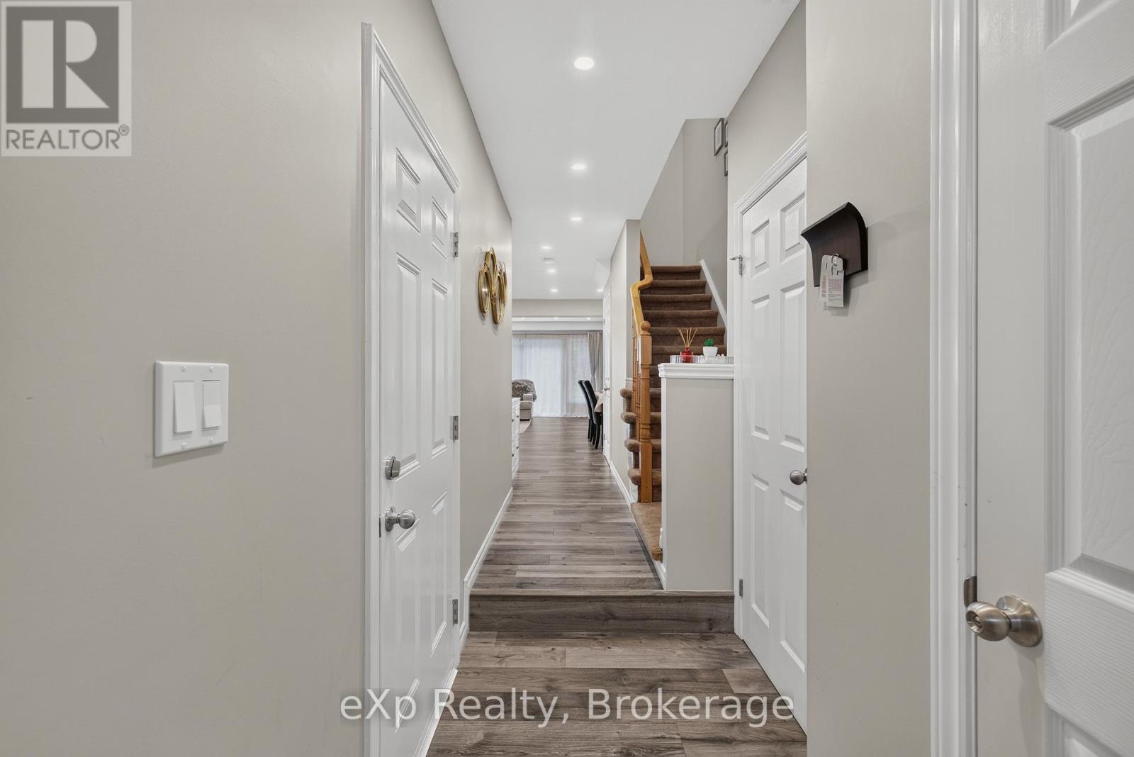 4 - 975 Strasburg Road, Kitchener, Ontario  N2E 0A8 - Photo 12 - X13656060