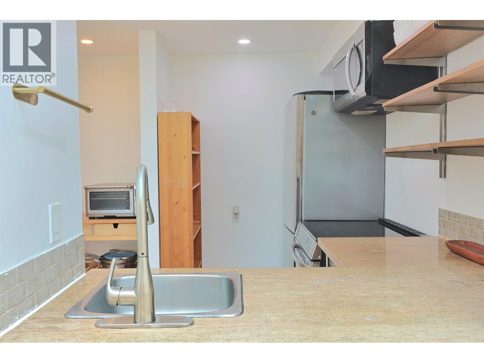 21 1345 W 4th Avenue, Vancouver, British Columbia  V6H 3Y8 - Photo 10 - R3131785