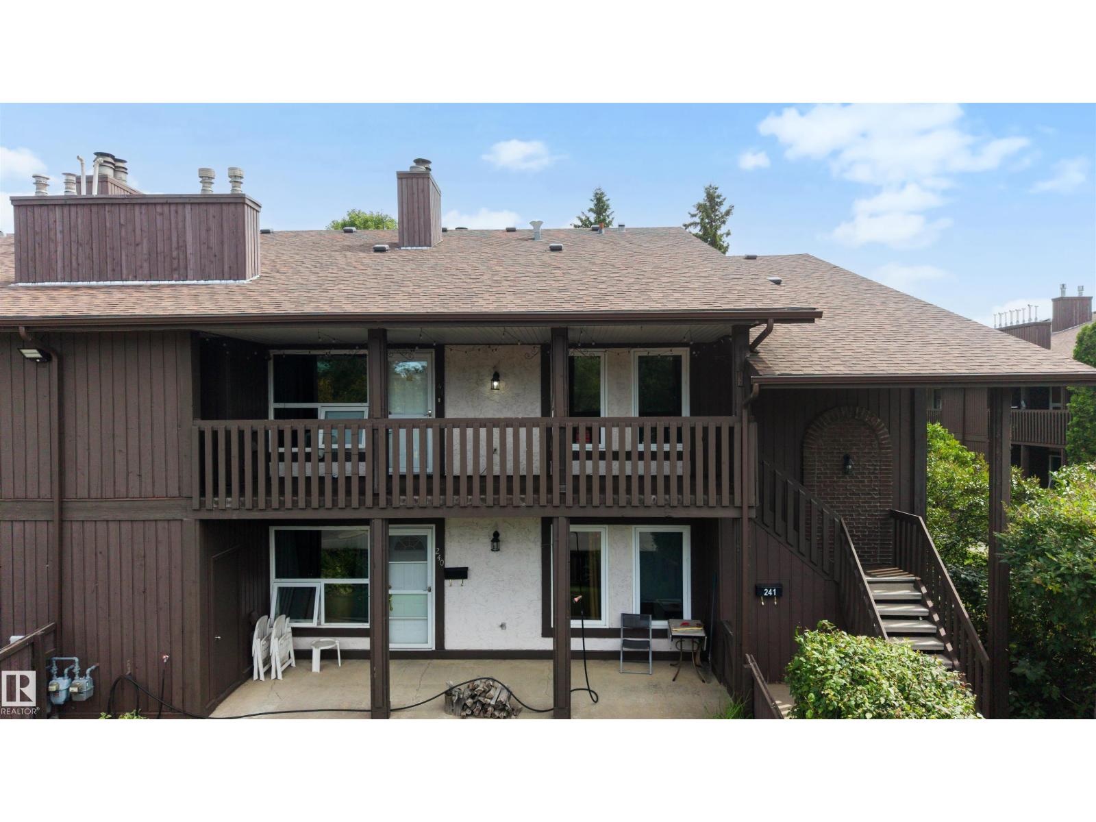 241 SURREY GARDENS GD NW, Edmonton, Alberta
