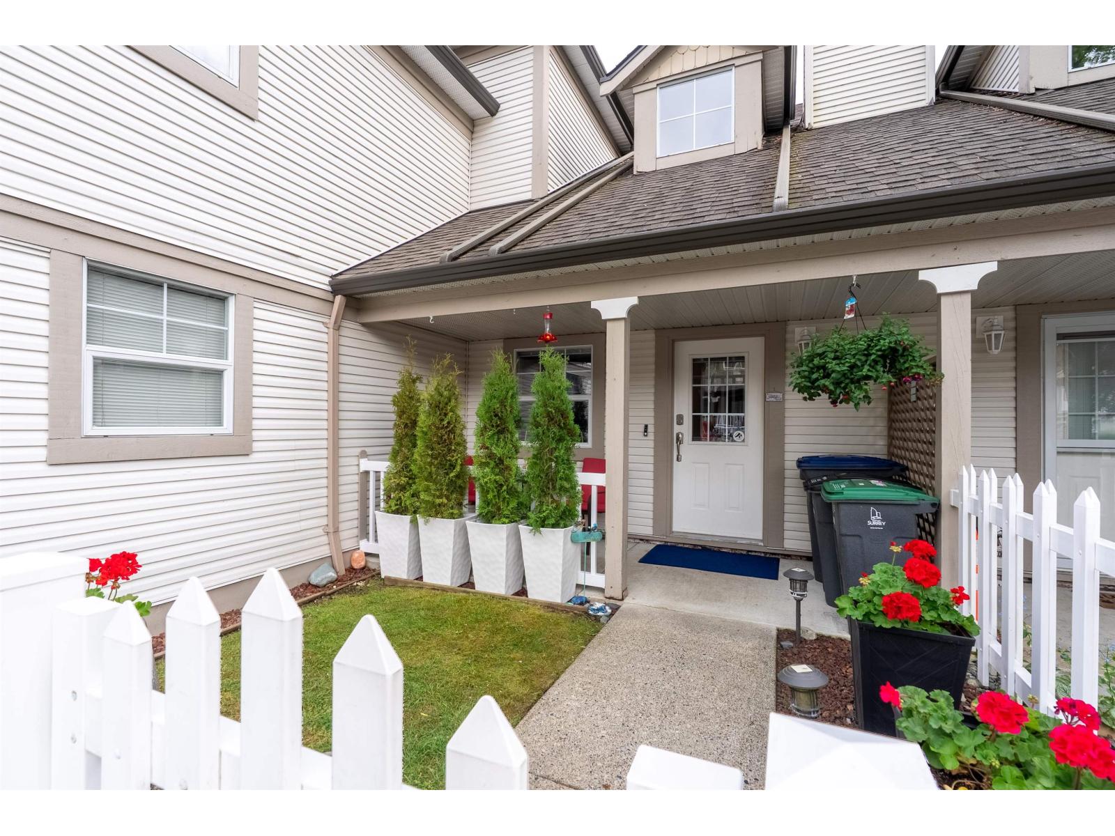 13 16318 82 AVENUE, Surrey, British Columbia