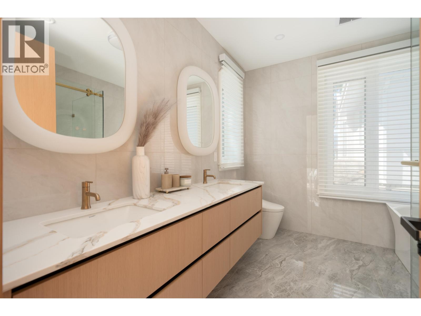 1 4503 W 15th Avenue, Vancouver, British Columbia  V6R 3B3 - Photo 26 - R3153173