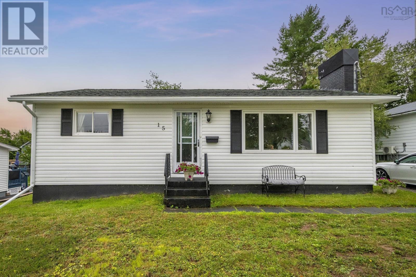 15 Terrace Avenue, Stellarton, Nova Scotia