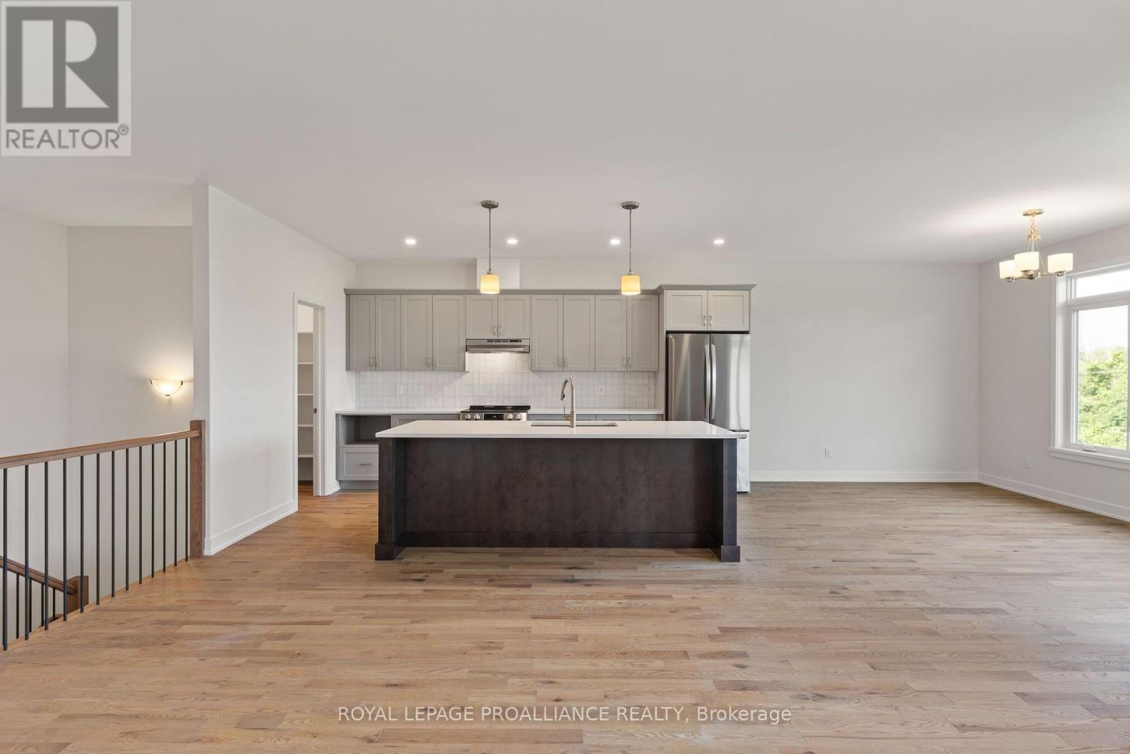 1086 Moore Street, Brockville, Ontario  K6V 0H2 - Photo 21 - X13656132