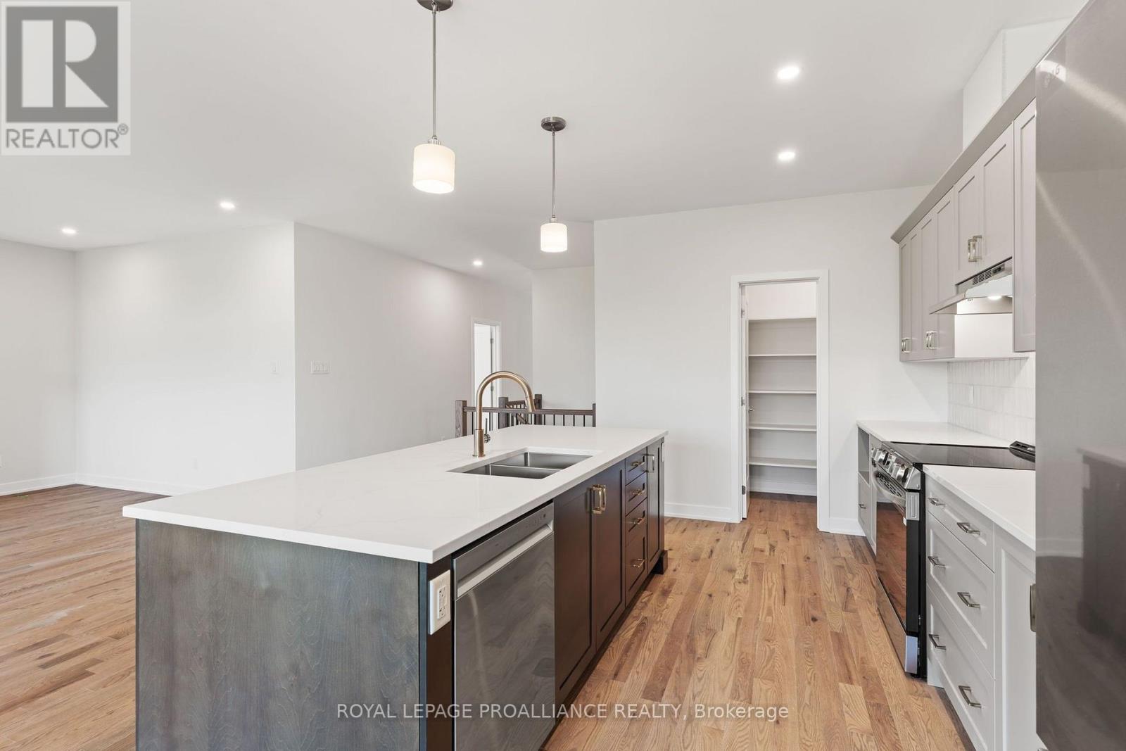 1086 Moore Street, Brockville, Ontario  K6V 0H2 - Photo 24 - X13656132