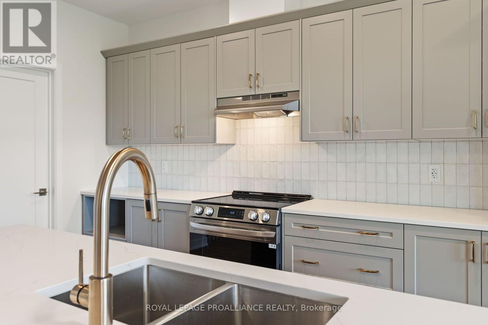 1086 Moore Street, Brockville, Ontario  K6V 0H2 - Photo 31 - X13656132