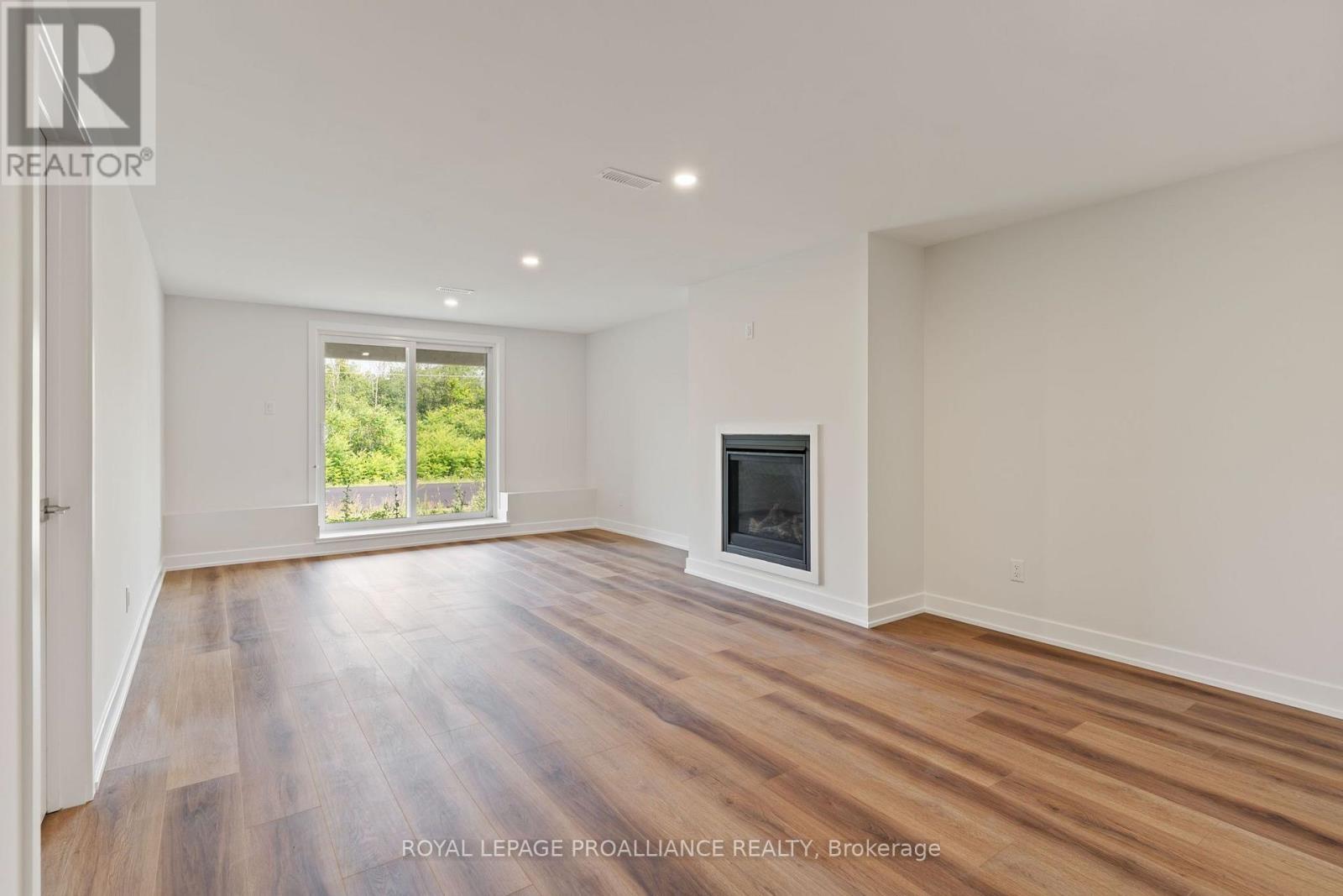 1086 Moore Street, Brockville, Ontario  K6V 0H2 - Photo 45 - X13656132