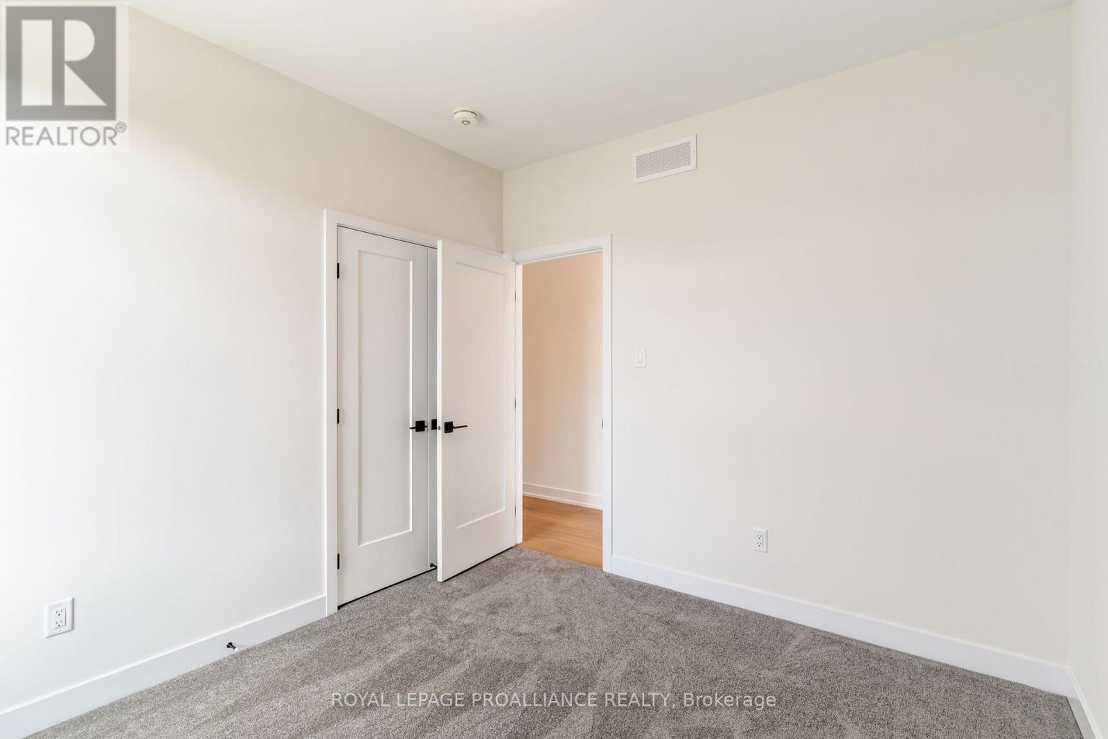 1057 Moore Street, Brockville, Ontario  K6V 0H1 - Photo 11 - X13656136