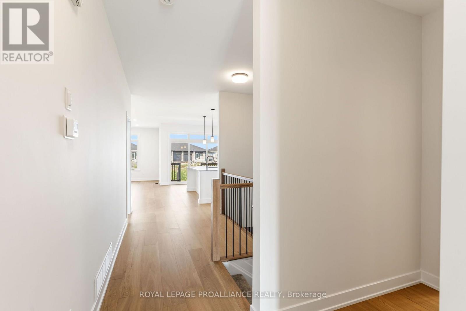 1057 Moore Street, Brockville, Ontario  K6V 0H1 - Photo 12 - X13656136