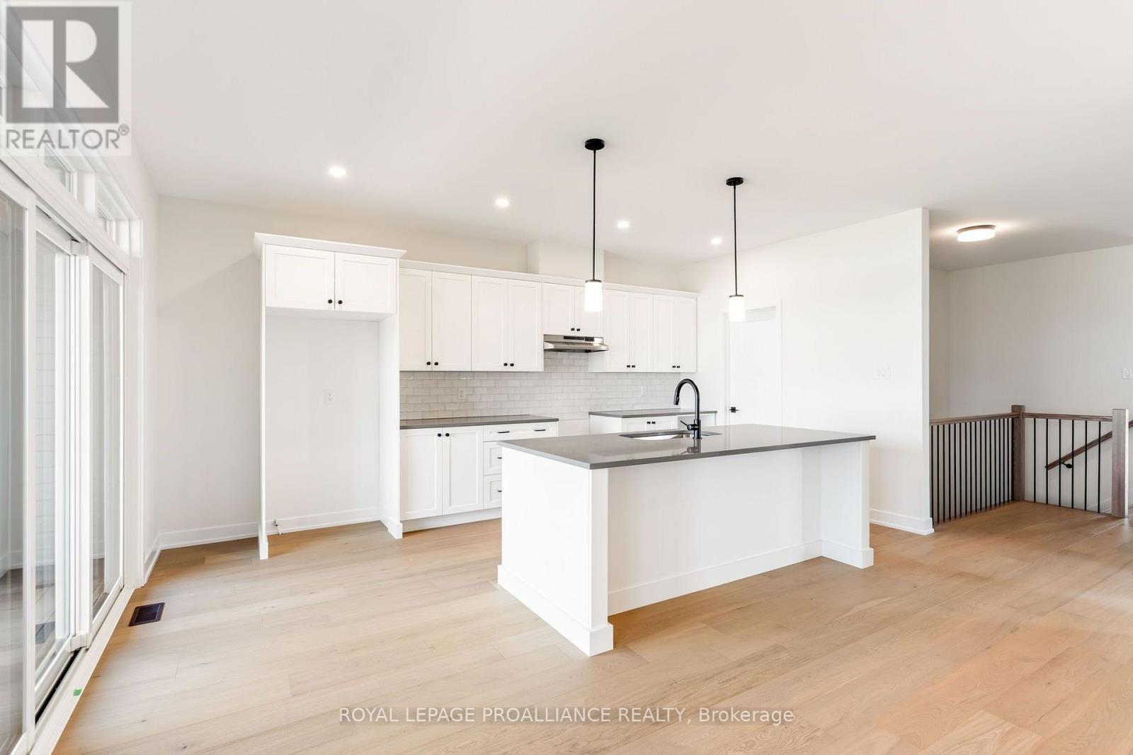 1057 Moore Street, Brockville, Ontario  K6V 0H1 - Photo 21 - X13656136