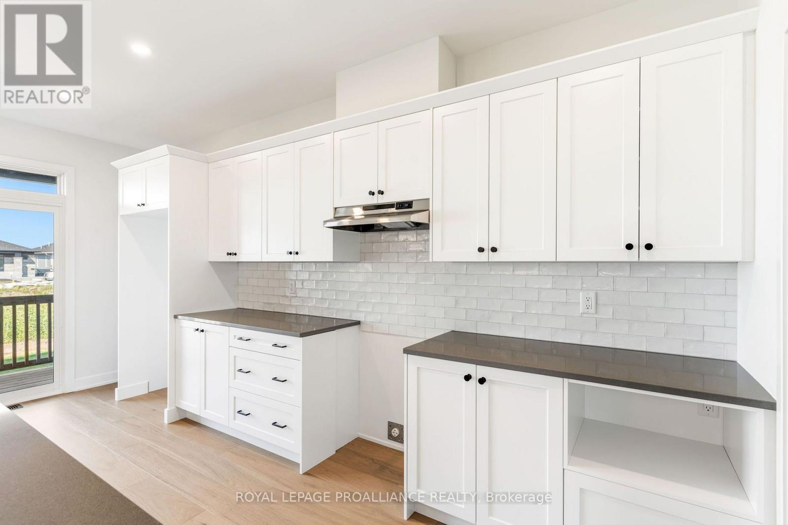 1057 Moore Street, Brockville, Ontario  K6V 0H1 - Photo 26 - X13656136