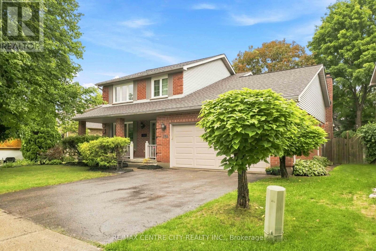 194 Whisperwood Avenue, London South, Ontario  N6K 4C8 - Photo 2 - X13656140