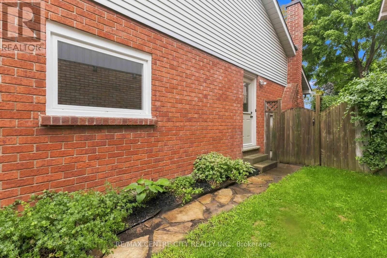 194 Whisperwood Avenue, London South, Ontario  N6K 4C8 - Photo 33 - X13656140