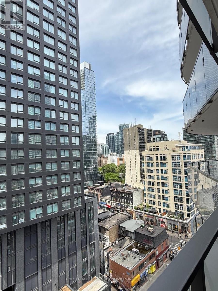 1010 - 11 Wellesley Street W, Toronto, Ontario  M4Y 1E8 - Photo 12 - C13522346