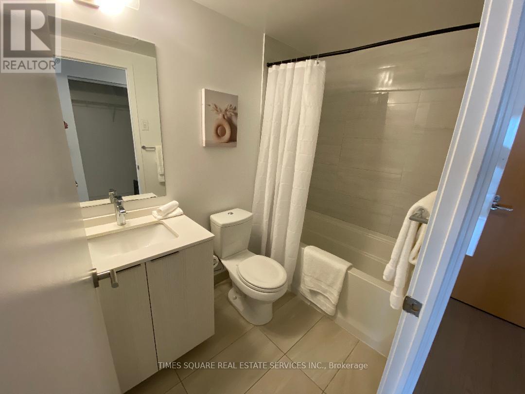 1010 - 11 Wellesley Street W, Toronto, Ontario  M4Y 1E8 - Photo 16 - C13522346