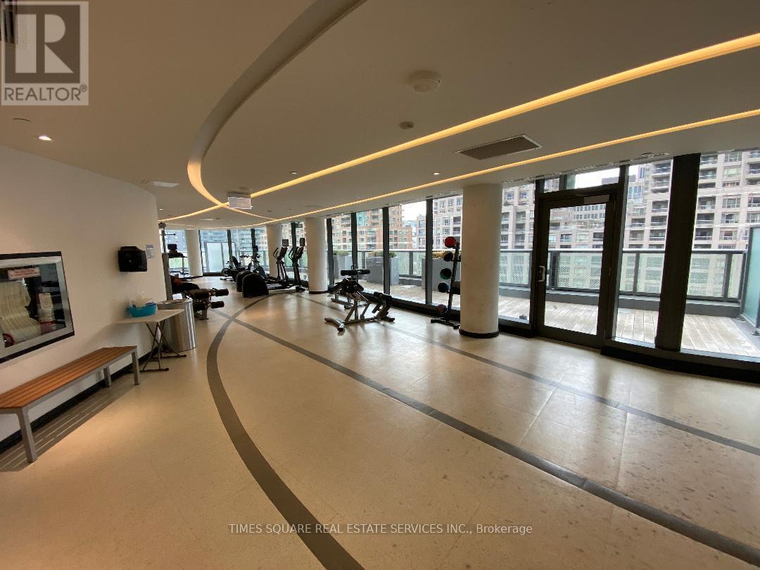 1010 - 11 Wellesley Street W, Toronto, Ontario  M4Y 1E8 - Photo 7 - C13522346
