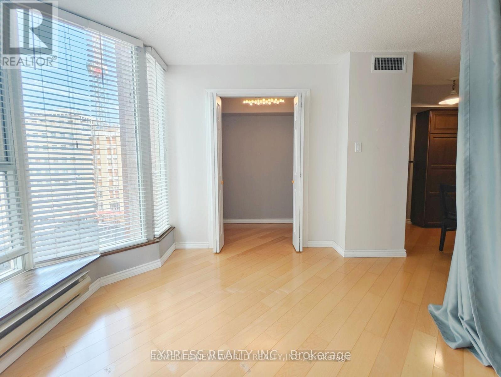 604 - 55 Centre Avenue, Toronto, Ontario M5G 2H5 - Photo 4 - C13656098