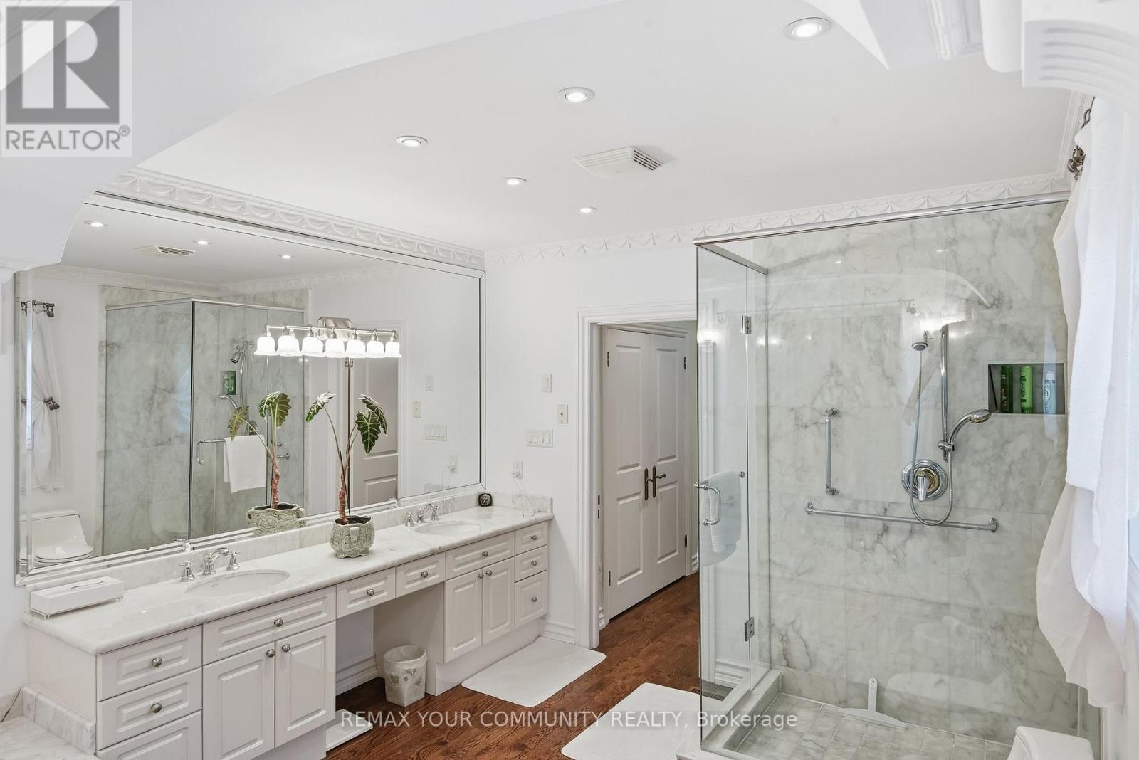 135 Wedgewood Drive, Toronto, Ontario M2M 2H6 - Photo 17 - C13656102