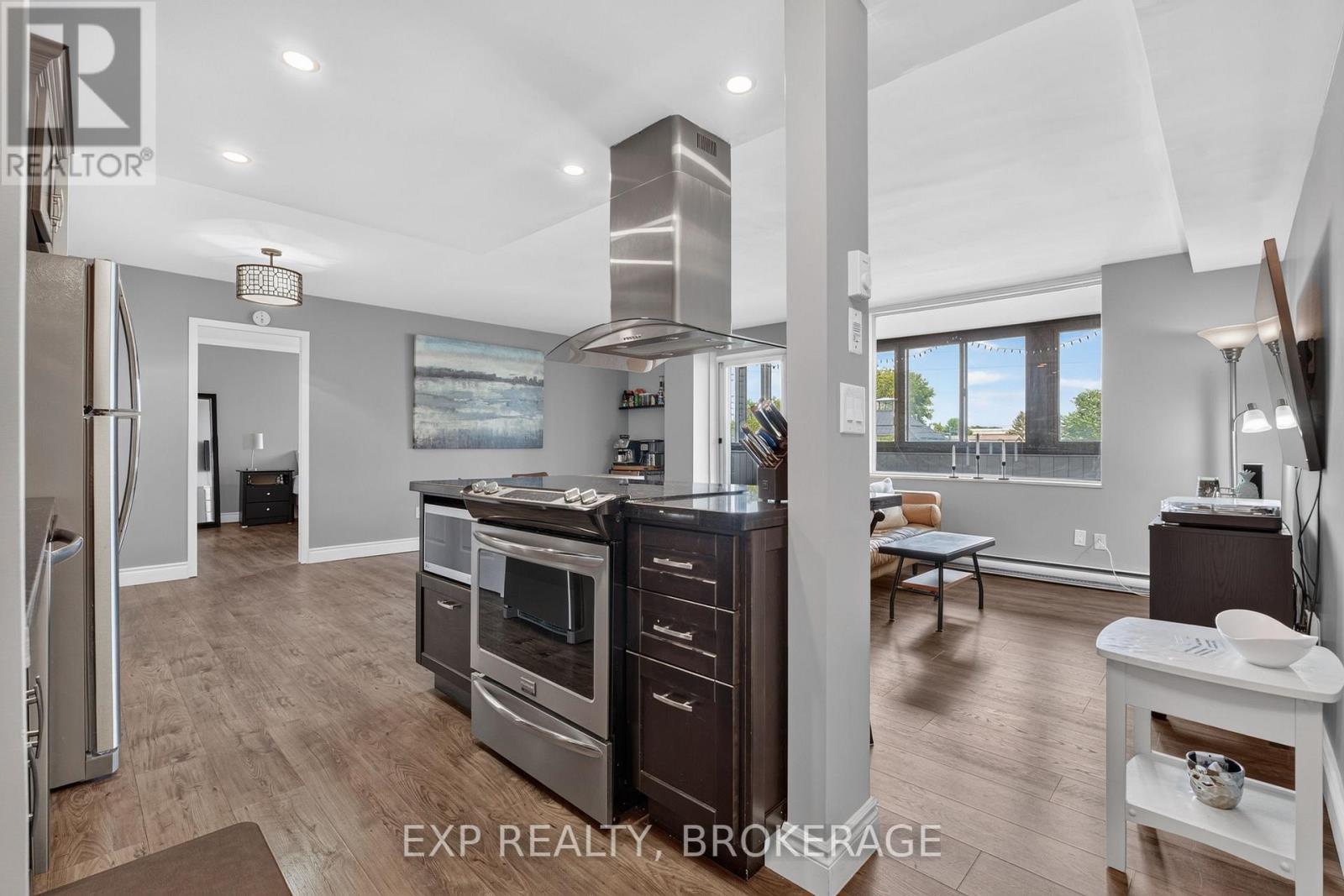 202 - 2 Mowat Avenue, Kingston, Ontario  K7M 1K1 - Photo 3 - X13656154