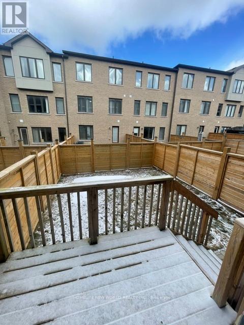 34 Vantage Loop, Newmarket, Ontario  L3X 0K6 - Photo 17 - N13655336