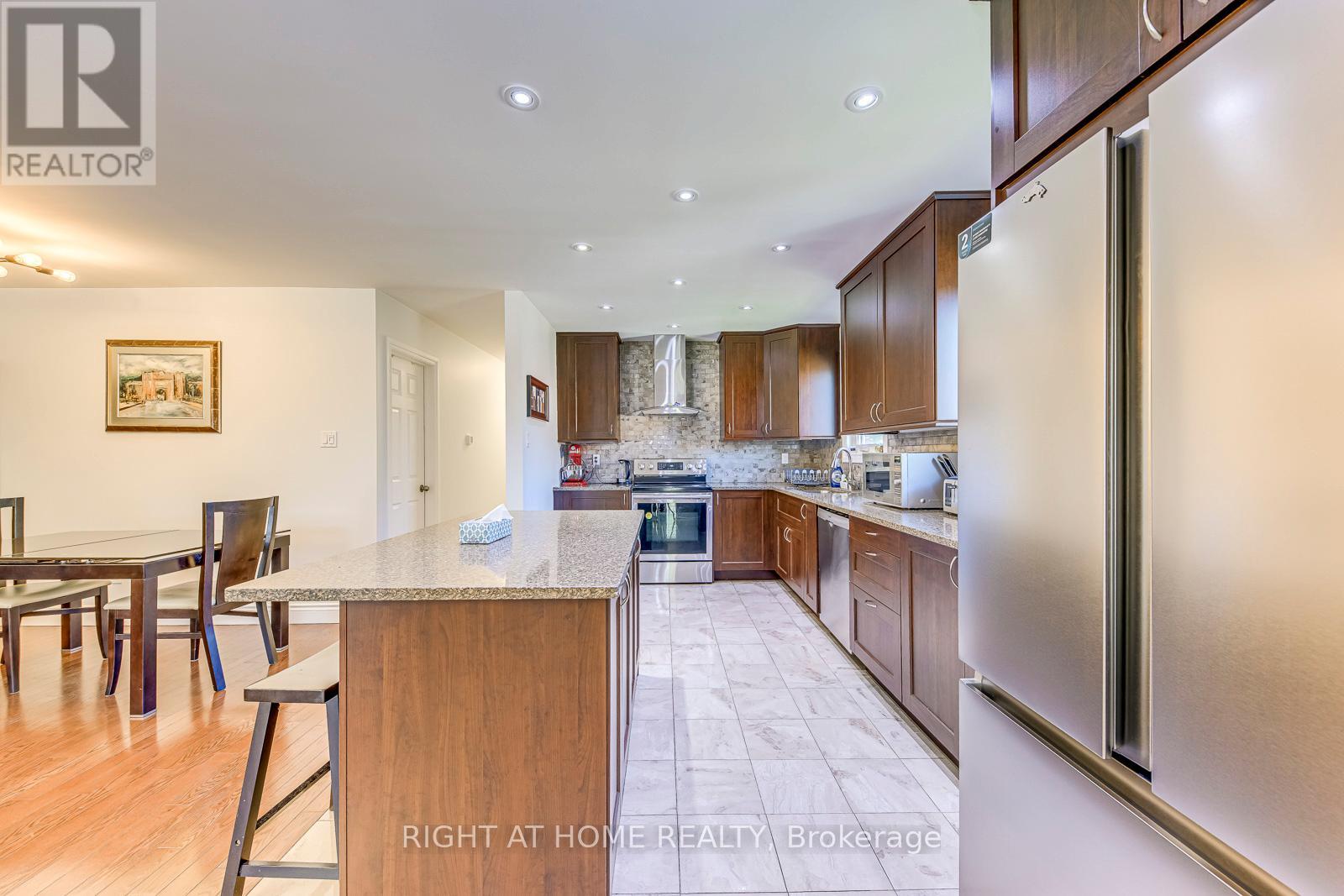 MAIN - 4004 MIDHURST LANE, Mississauga, Ontario