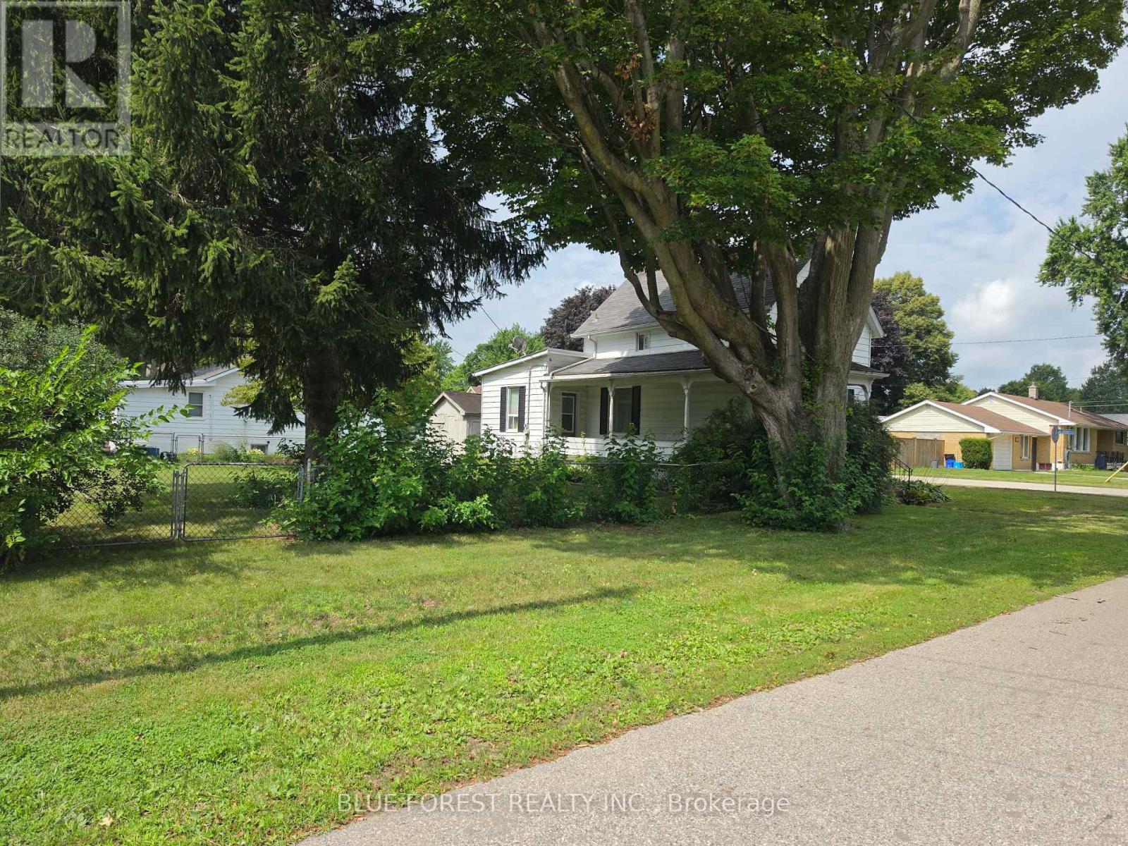 248 Ridout Street, West Elgin, Ontario  N0L 2C0 - Photo 2 - X13656182
