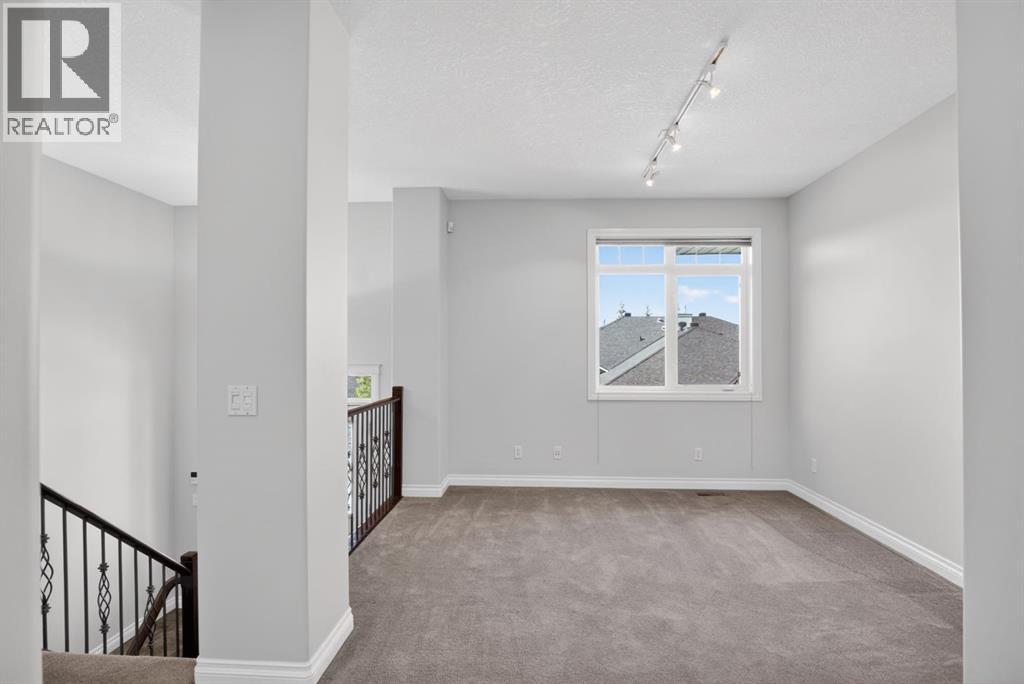 14 Discovery Woods Villas SW, Calgary, Alberta  T2H 5A6 - Photo 15 - A2313697
