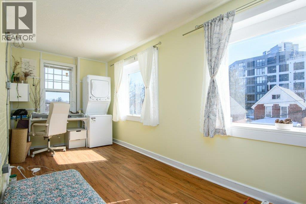 10 Shanley Street Unit# C, Kitchener, Ontario  N2H 5N8 - Photo 4 - 40851247