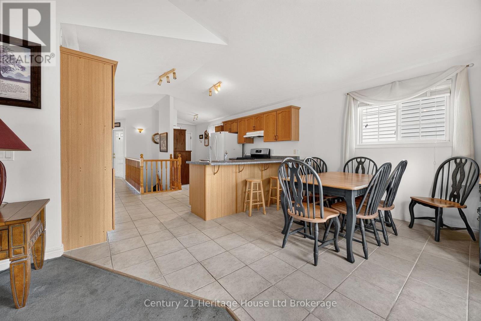 26 Peach Street, Tillsonburg, Ontario  N4G 5N6 - Photo 10 - X13656204