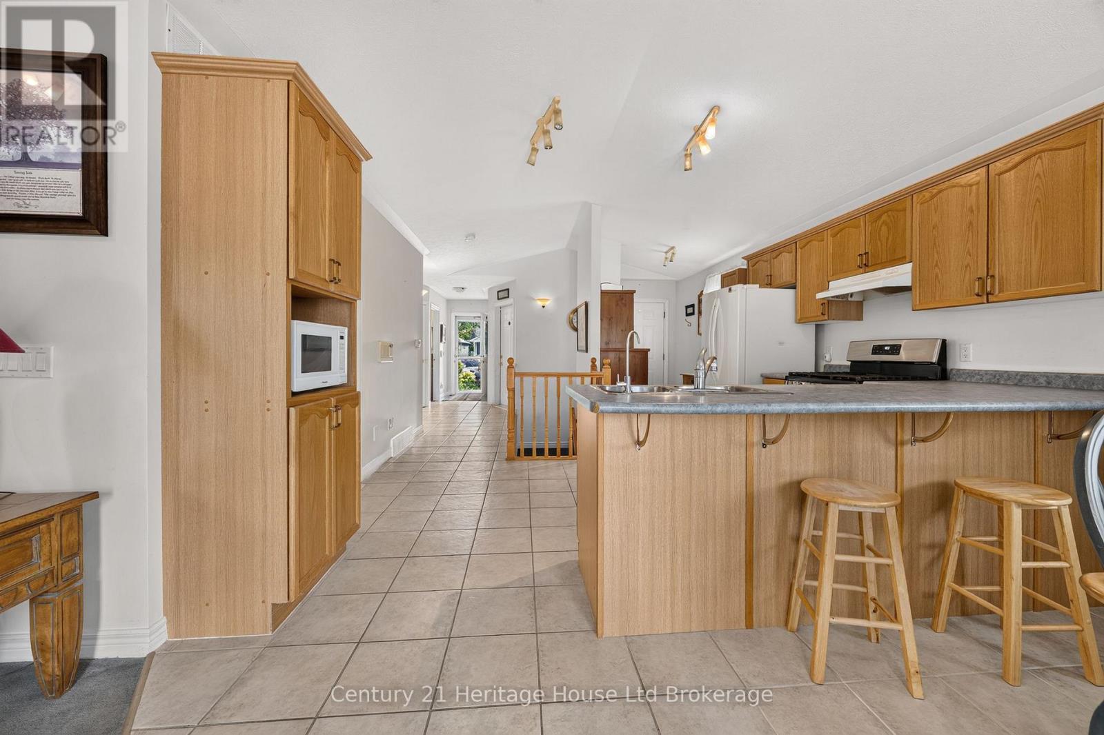 26 Peach Street, Tillsonburg, Ontario  N4G 5N6 - Photo 11 - X13656204