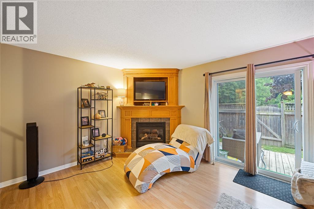 27 York Crescent Unit# 17, Sarnia, Ontario  N7S 6H9 - Photo 10 - 26019293