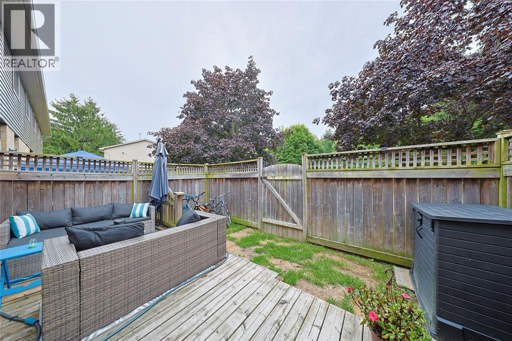 27 York Crescent Unit# 17, Sarnia, Ontario  N7S 6H9 - Photo 23 - 26019293