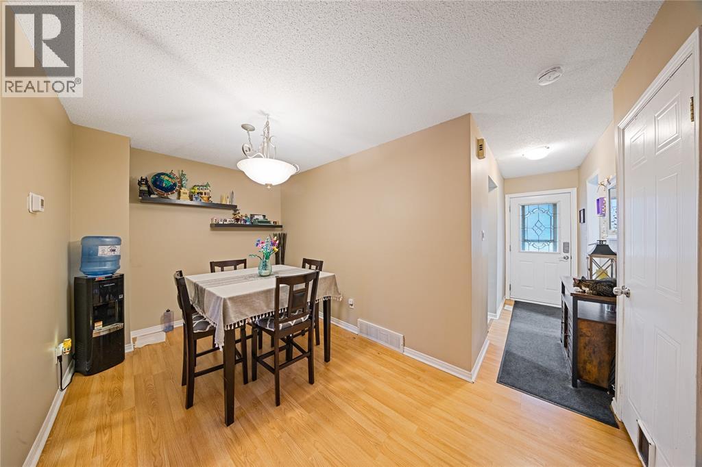 27 York Crescent Unit# 17, Sarnia, Ontario  N7S 6H9 - Photo 7 - 26019293