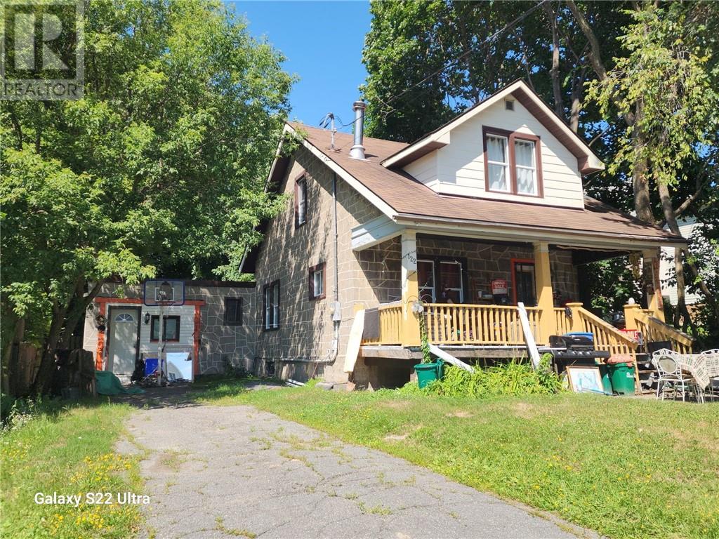 122 Bloor Street, Sudbury, Ontario  P3C 2K7 - Photo 1 - 2129697