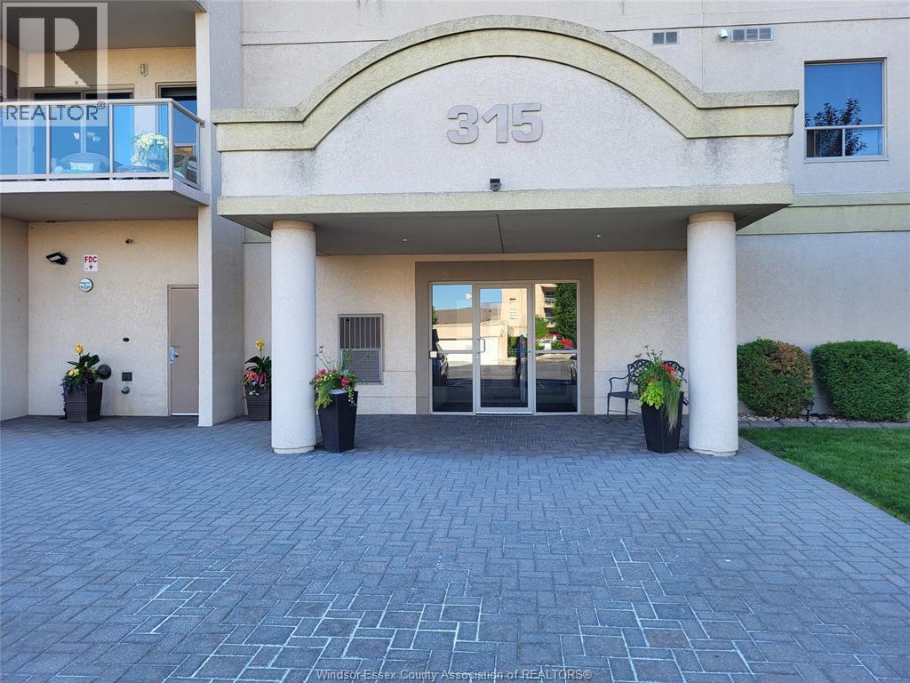 315 VILLAGE GROVE Unit# 506, Tecumseh, Ontario