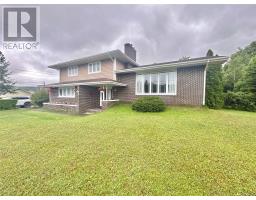 <div class="price">$359,900</div> 72 Main Street<br>St. Alban's, Newfoundland & Labrador<br><div class='bed_bath'>4 Bed | 3 Bath</div>
