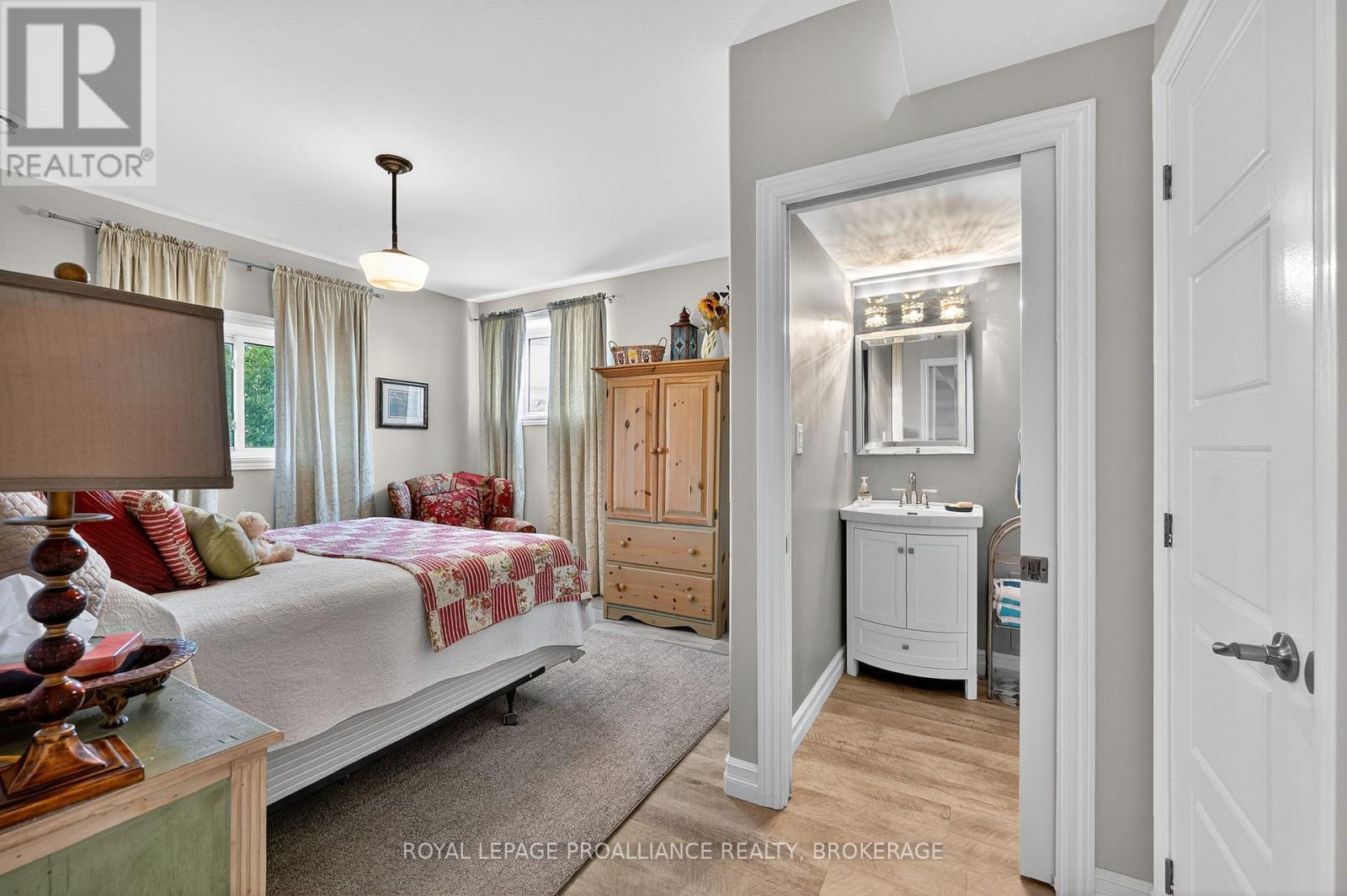 303 Escott Rockport Road, Leeds And The Thousand Islands, Ontario  K0E 1R0 - Photo 31 - X12934166